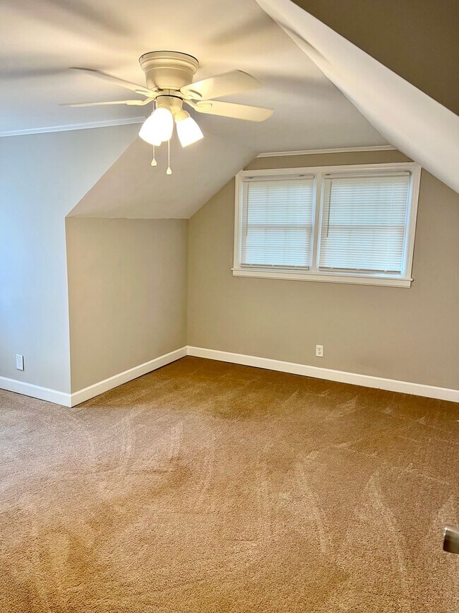 Building Photo - 1278 Redding Ln