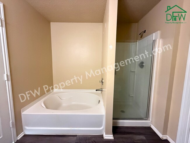 Building Photo - 2-Story 4 BR Home with Large Backyard & Game Room