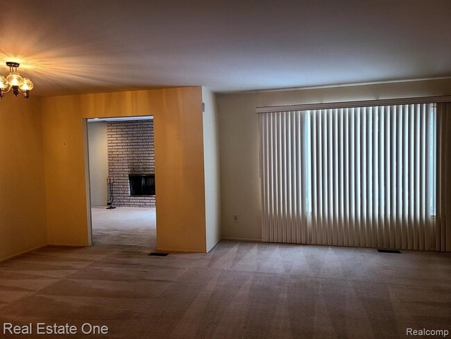 Building Photo - 29540 Red Leaf Dr