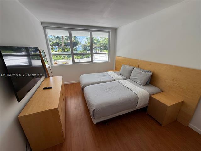 Building Photo - 1500 Bay Rd