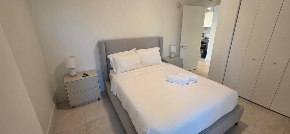 Building Photo - 239 SW 9th St