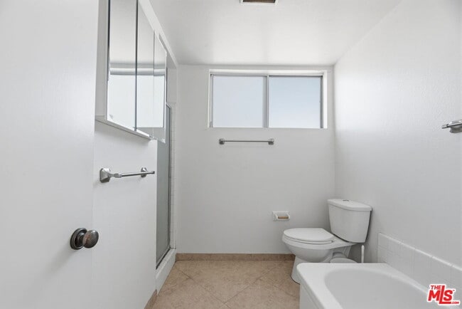 Building Photo - 28370 Rey De Copas Ln