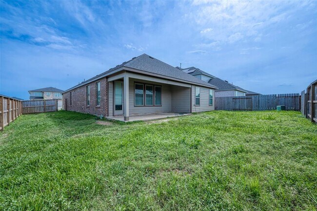 Building Photo - 29326 Red Rocks Pk Dr