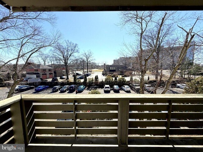 Building Photo - 606 Cooper Landing Rd