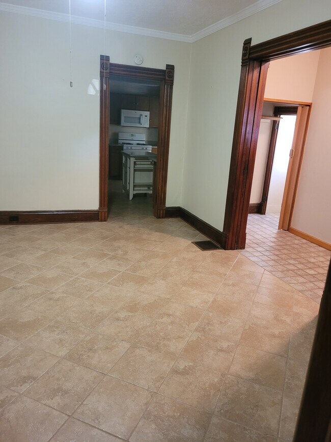 Building Photo - 841 Water St