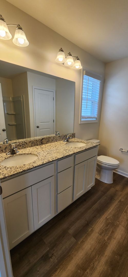 Building Photo - 3BR, 2.5 BA in Hazelwood Subdivision