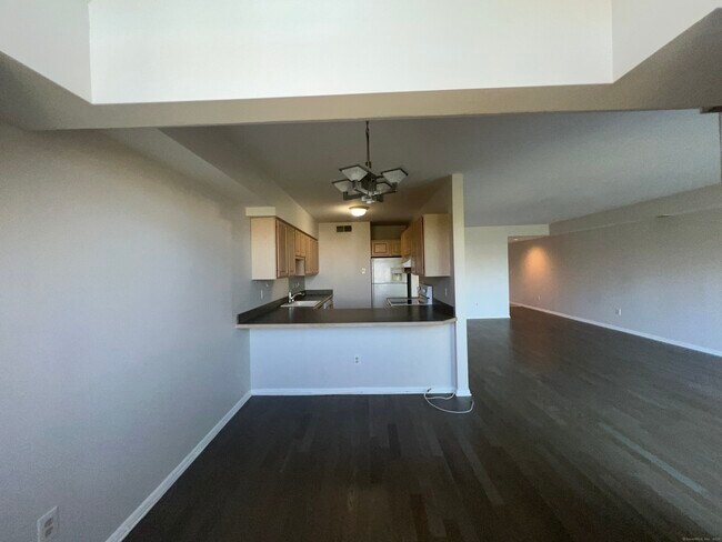 Building Photo - 1132 Windward Rd
