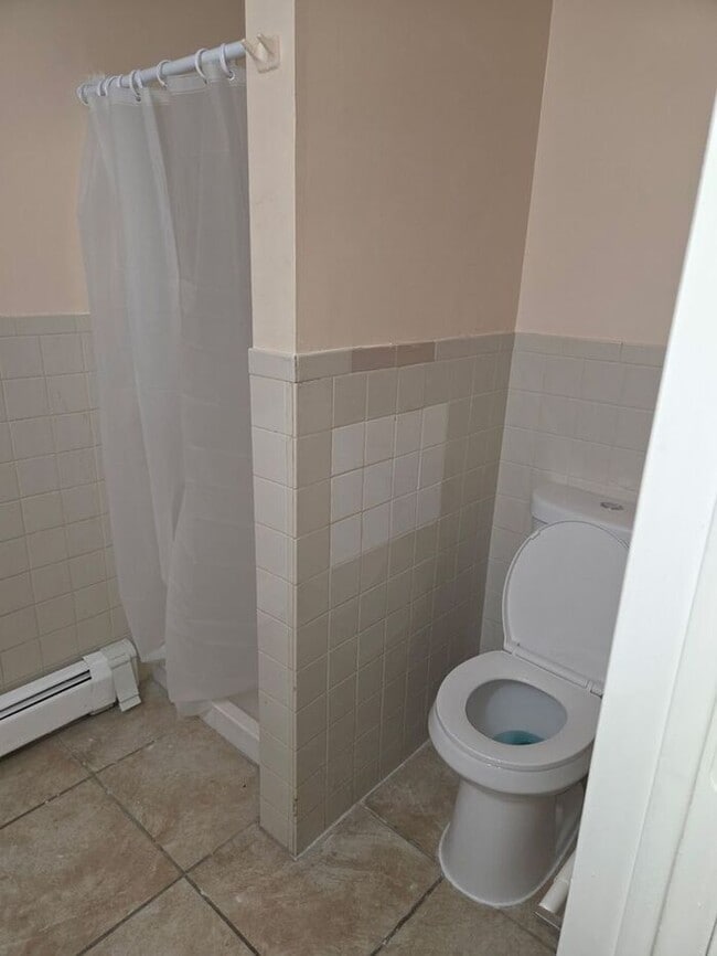 Building Photo - Under Renovation – Spacious Single-Family Home