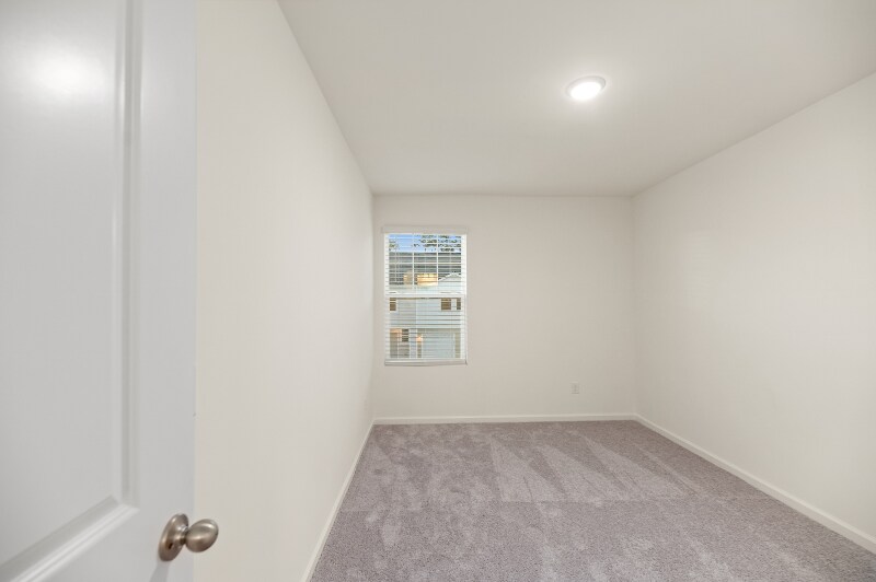 Building Photo - 904 Scarlett Maple St