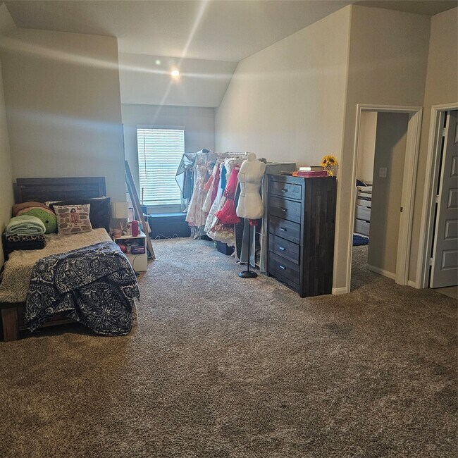 Building Photo - 11518 Harmony Summit Trce