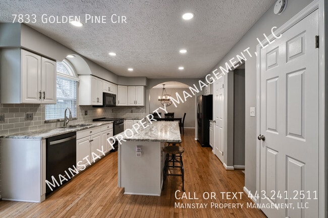 Building Photo - 7833 Golden Pine Cir