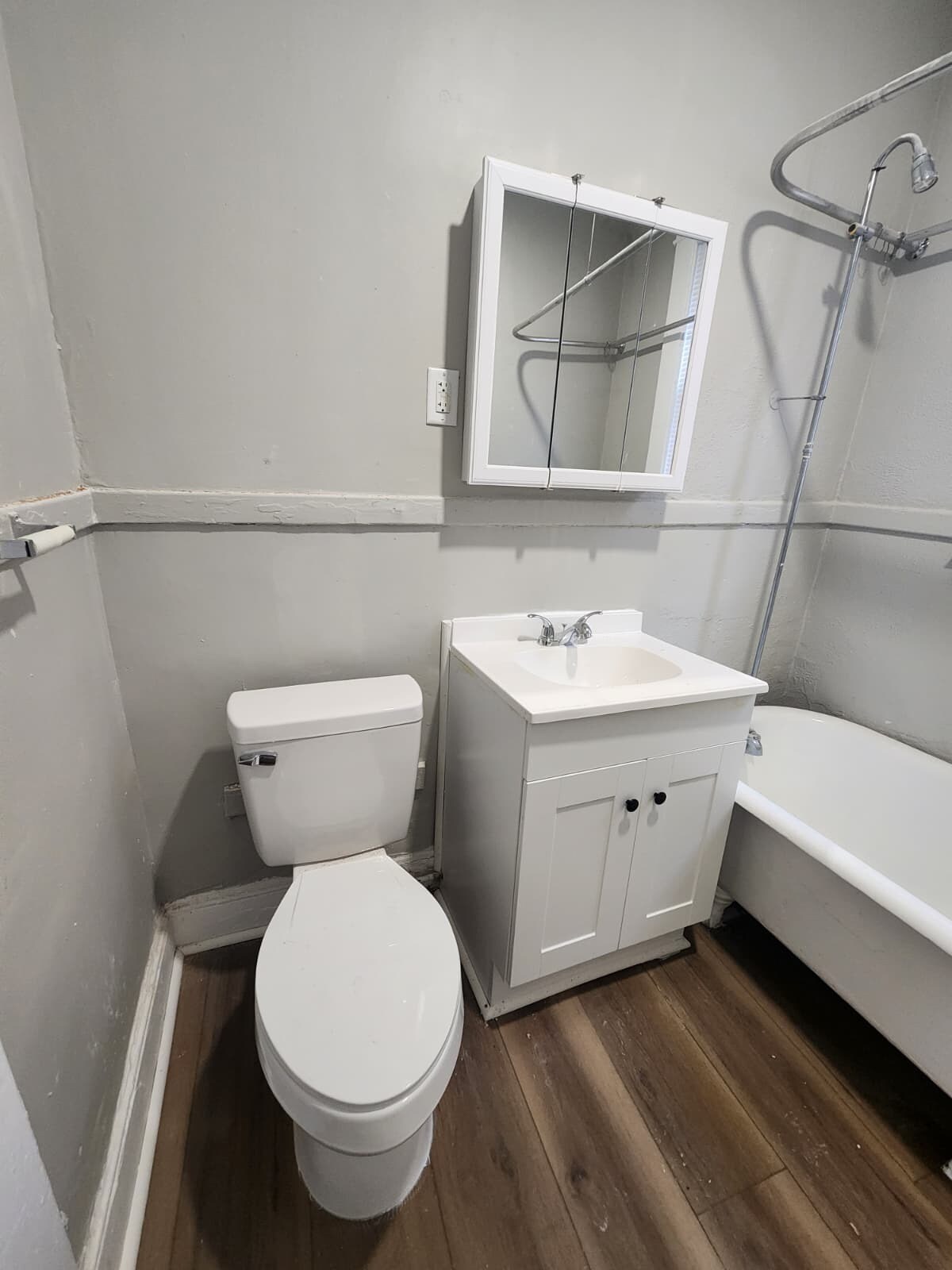 Building Photo - 121 Greenwood St