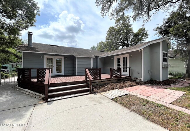 Building Photo - 4233 Colonial Ave