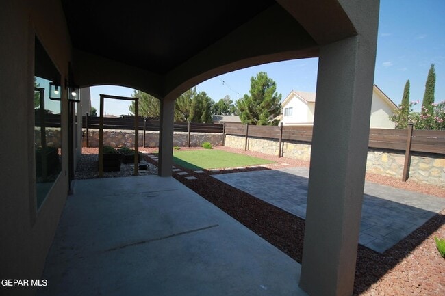 Building Photo - 509 Cedarwood Ave