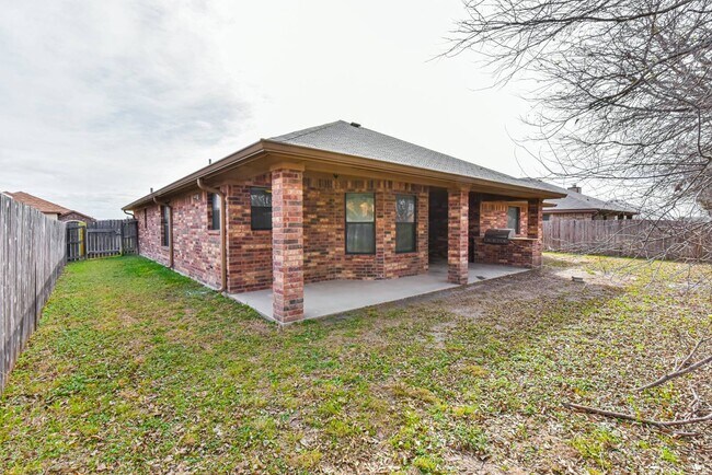 Building Photo - 6905 Deorsam Loop