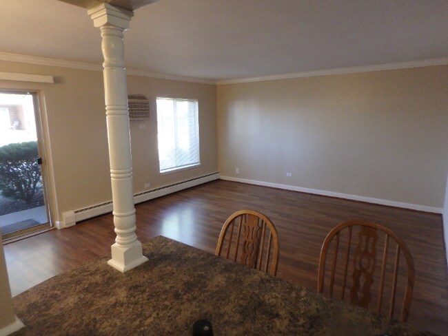 Building Photo - 500 N Wilke Rd