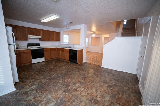 Building Photo - 4935 Ancient Elm