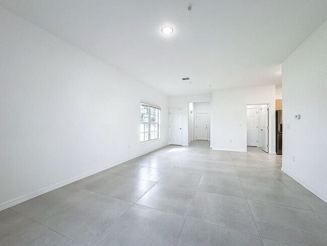 Building Photo - Townhouse For Lease in Saint Cloud