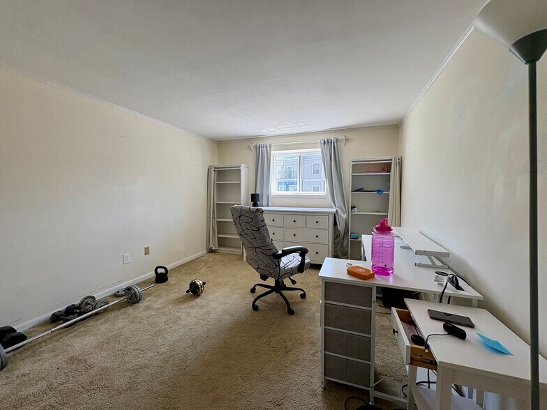 Building Photo - 121 Tremont St