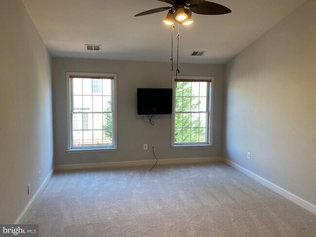 Building Photo - 12466 Blissful Valley Dr