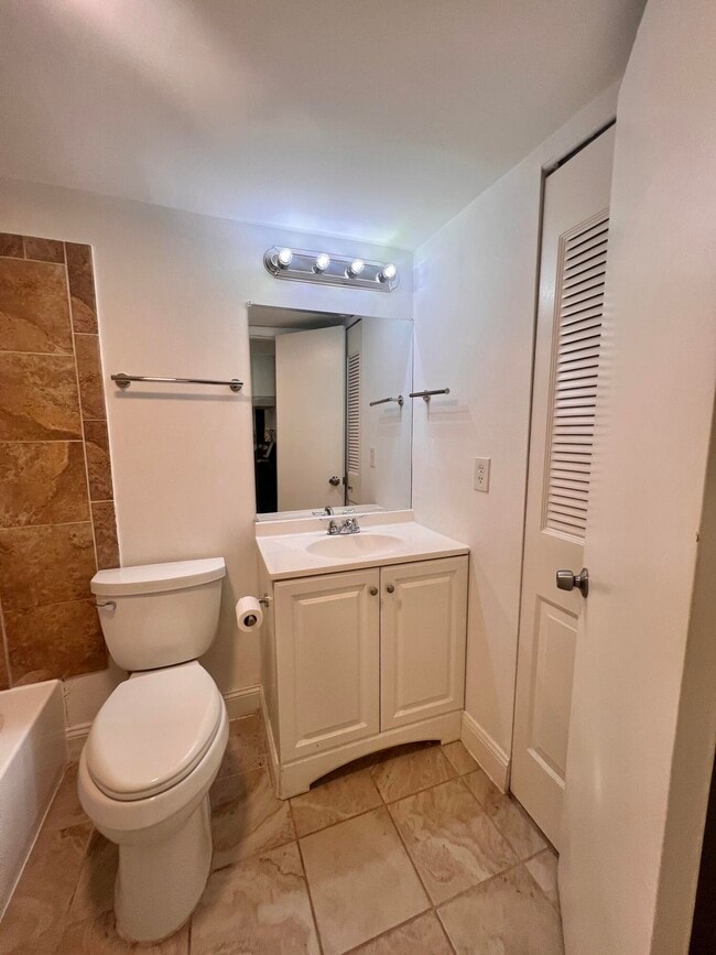 Building Photo - 1500 N Congress Ave