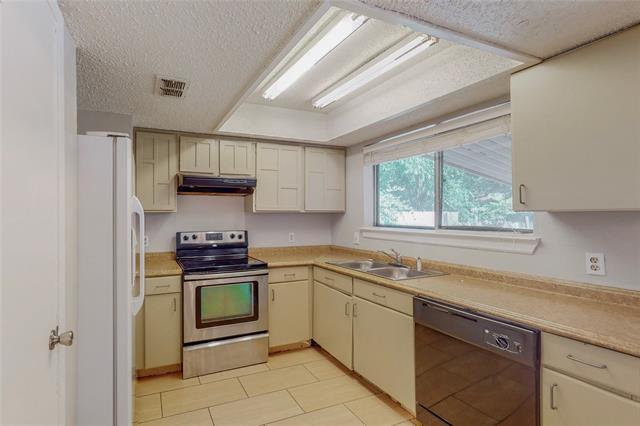 Building Photo - 2307 Dartmouth Dr