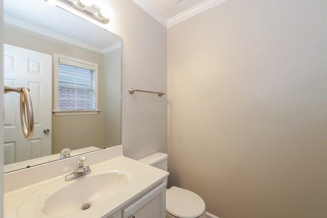 Building Photo - 787 Silver Sands Dr