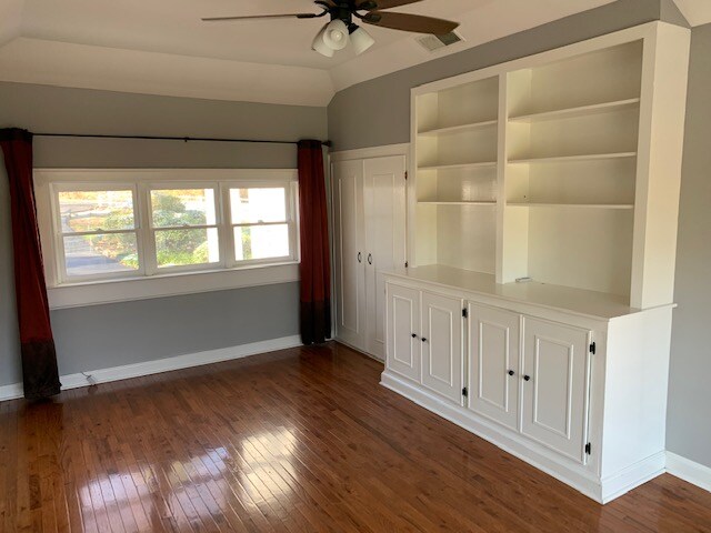 Building Photo - 1403 Cinderella Rd