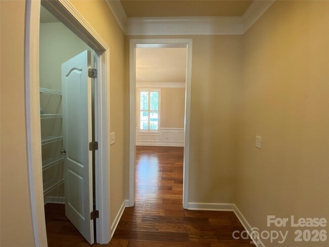 Building Photo - 9916 Evergreen Terrace Drive