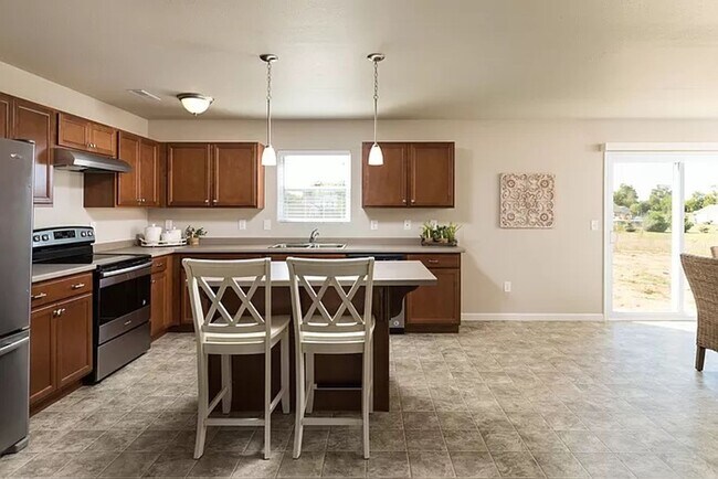 Building Photo - Your Serene Retreat in Kentwood