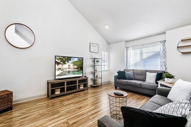 Building Photo - 3187 S Signorello Ln