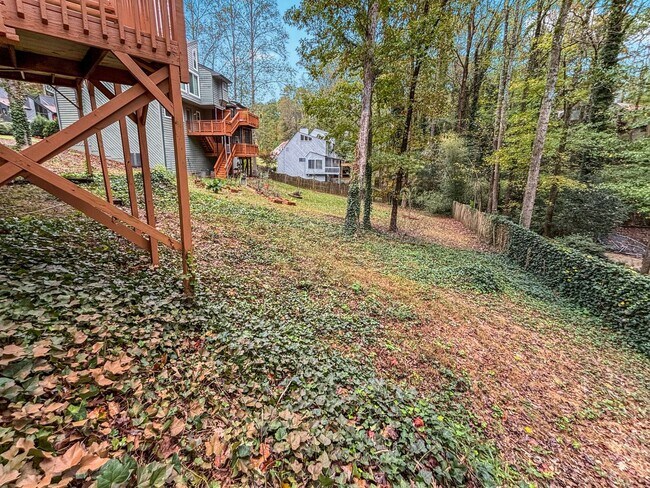 Building Photo - Beautiful 4 BR 3.5 BA Home in Marietta!