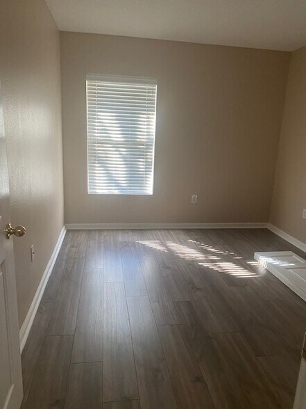 Bedroom 2 - 6087 Maggies Cir