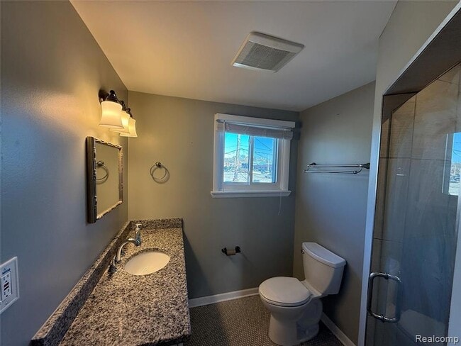 Building Photo - 1111 Holland St