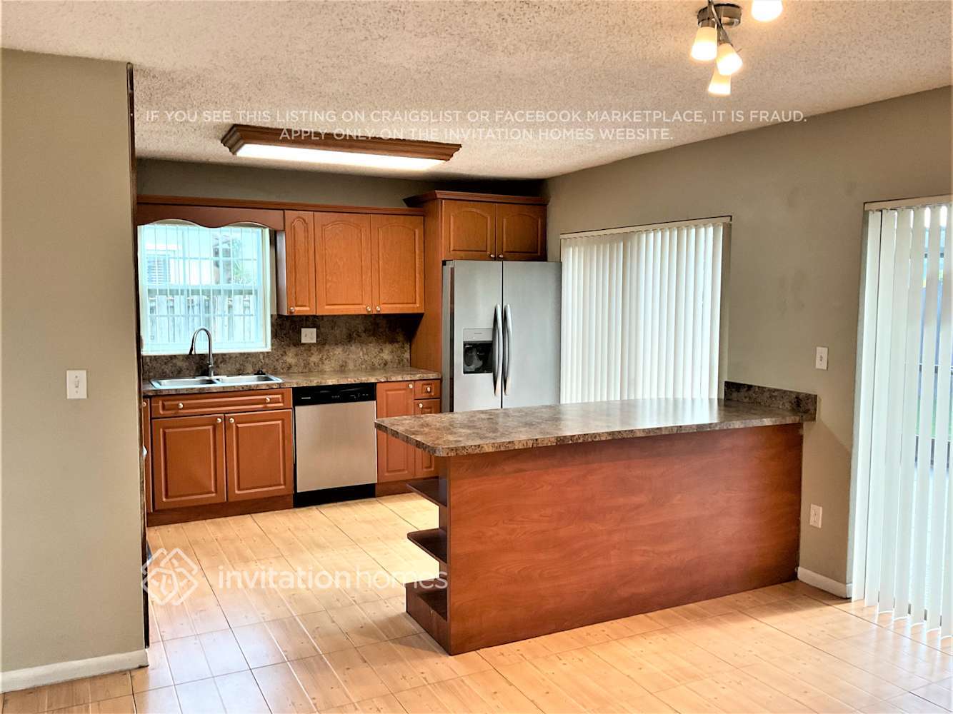 Building Photo - 11721 SW 122nd Ave