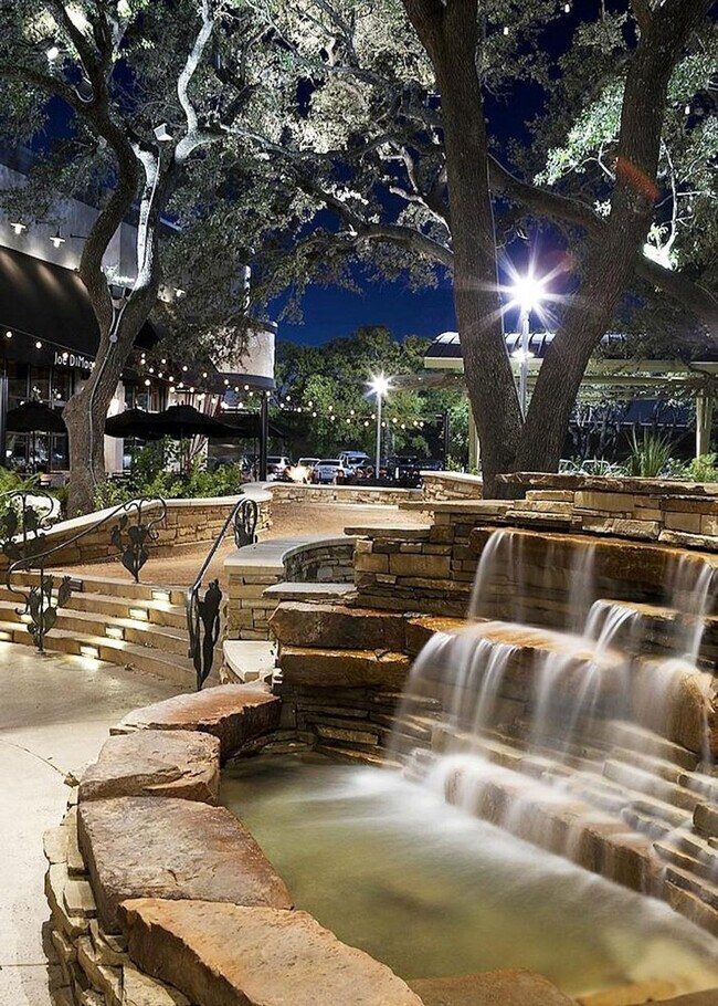 Building Photo - 12100 Metric Blvd