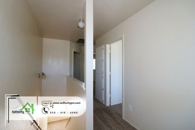 Building Photo - 5385 Vly Rdg Dr