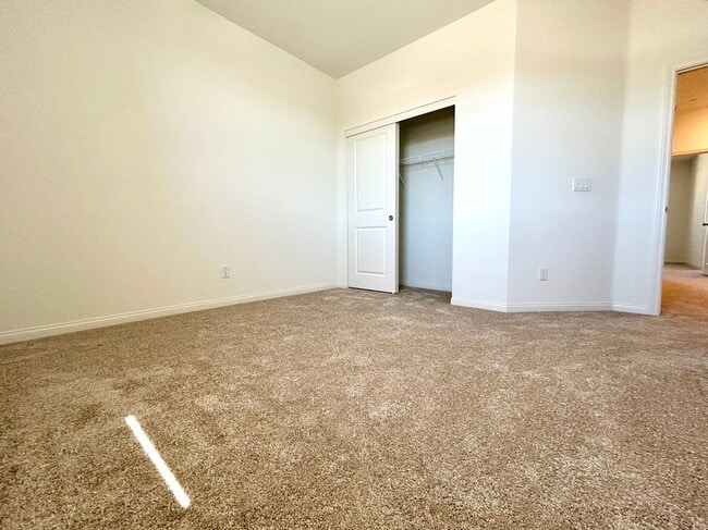 Building Photo - Brand new Townhome!   Summerlin Grand Park Village