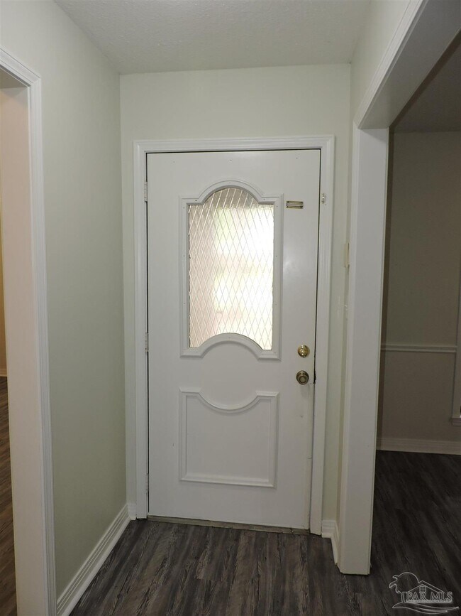 Building Photo - 2780 Honeywood Dr