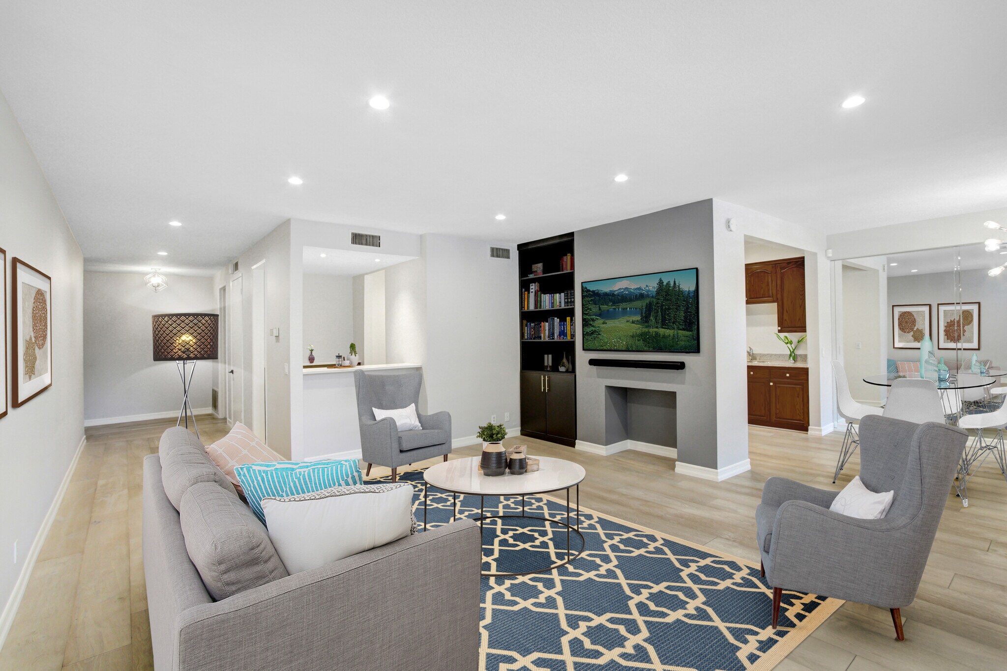 Building Photo - 4949 Genesta Ave