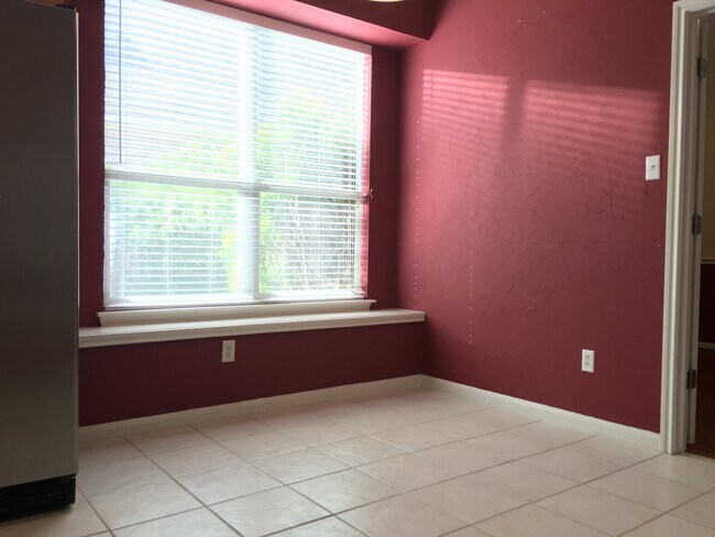 Building Photo - Beautiful 3/2 in Scofield Farms