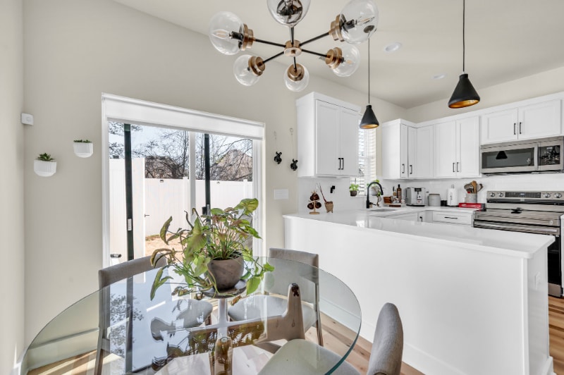 Building Photo - 540 Taffy Wy