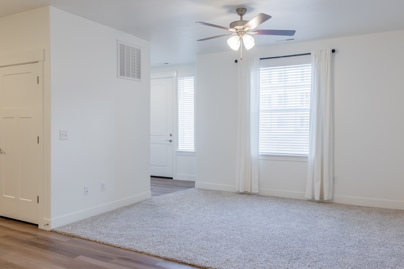 Building Photo - 3758 W 1440 N