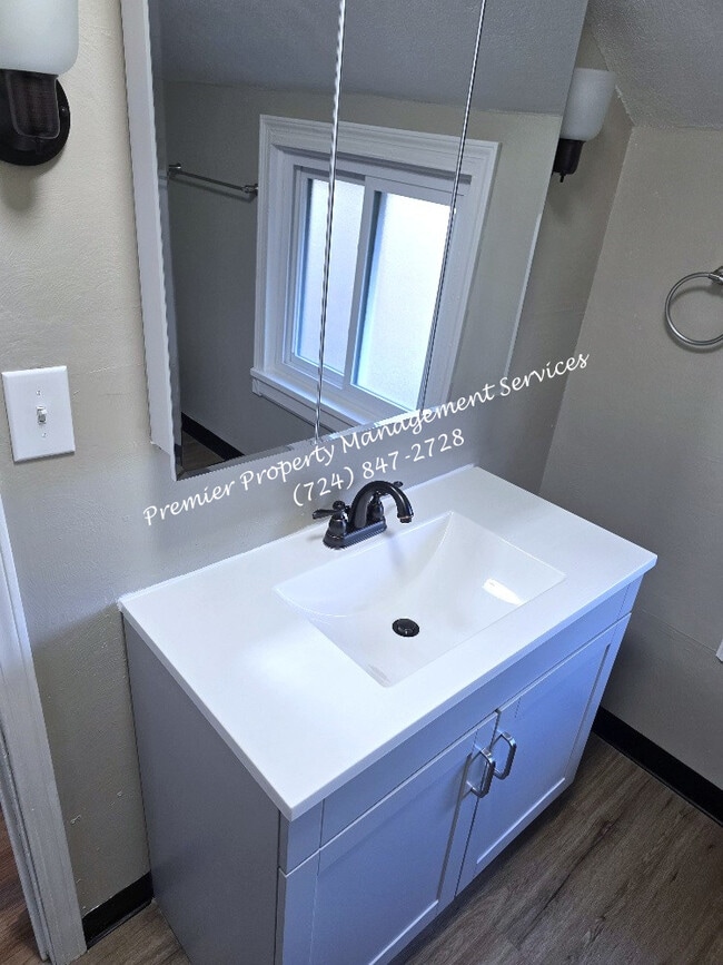 Building Photo - 655 9th St