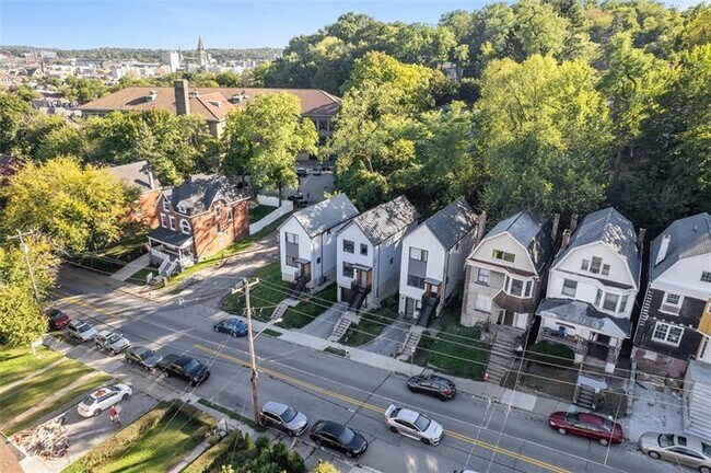 Building Photo - 5454 Black St