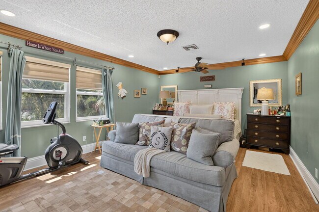 Building Photo - 23201 Boca Club Colony Cir