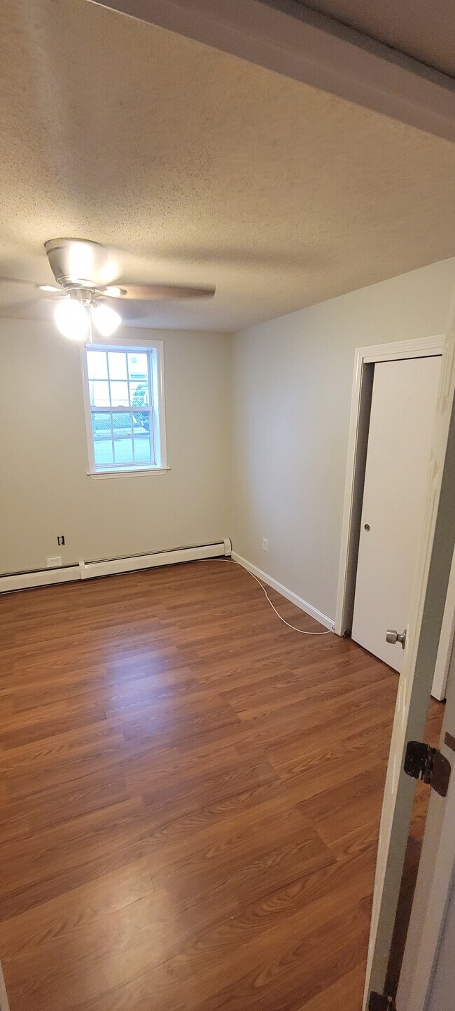 Master Bedroom - 991 County St