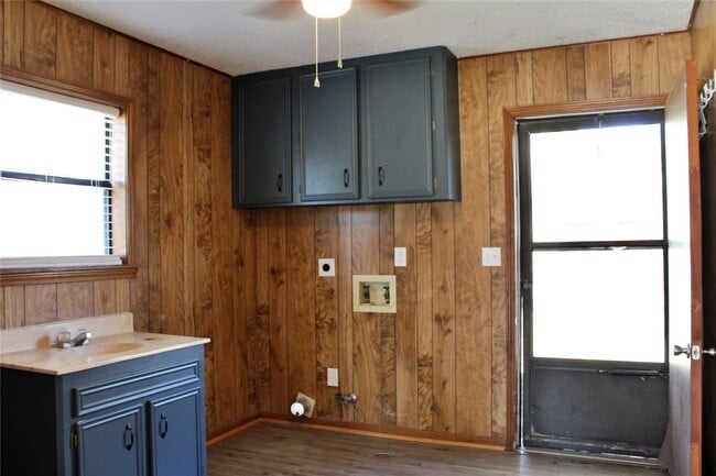 Building Photo - 1126 Jackson St