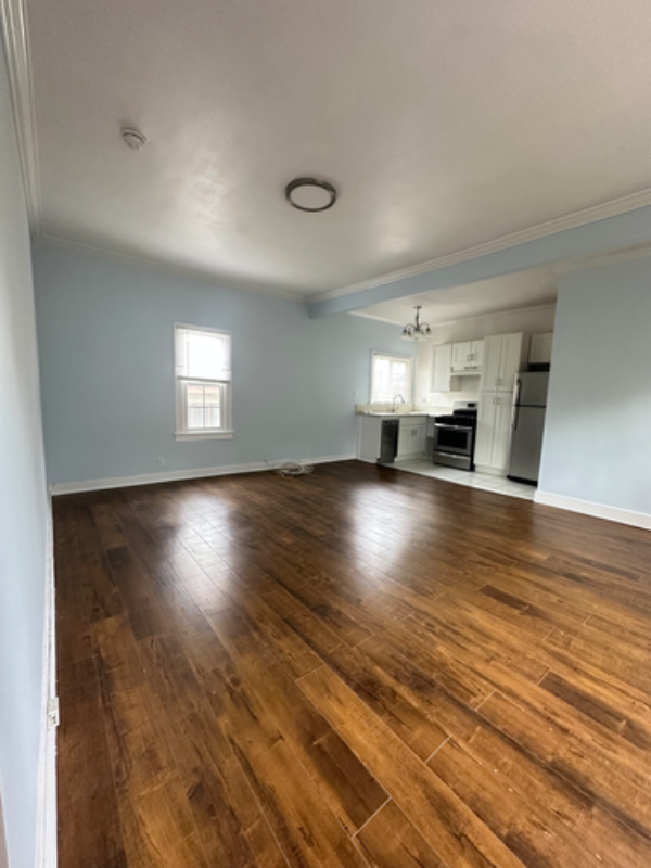 Building Photo - 927 1/2 Parkman Ave