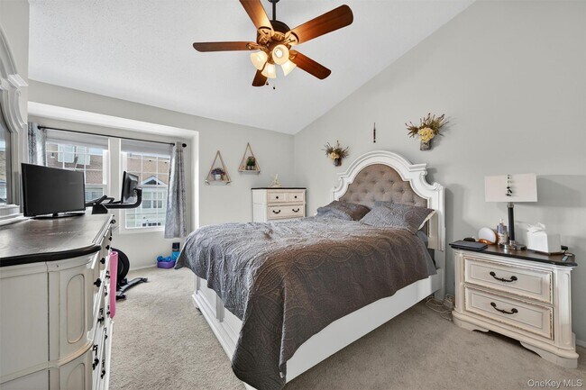 Building Photo - 1208 Whispering Hills Dr